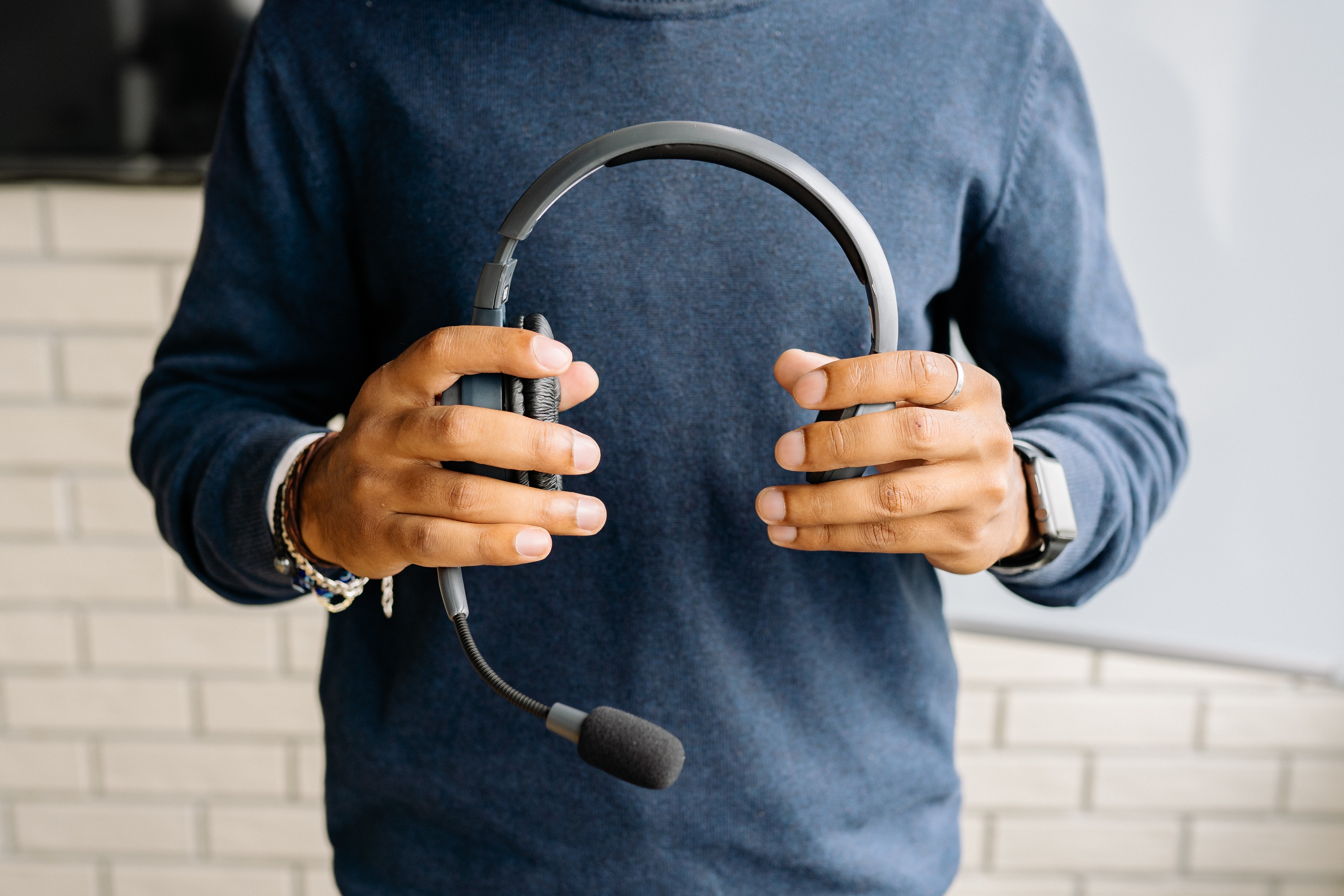 Building Trust and Customer Relationships in a Virtual Environment